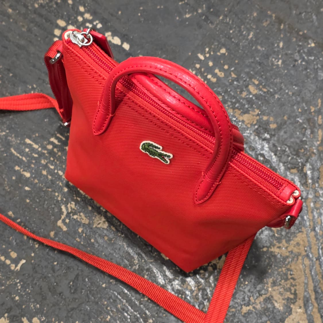 라코스테 레드 미니 크로스백 상품이미지3