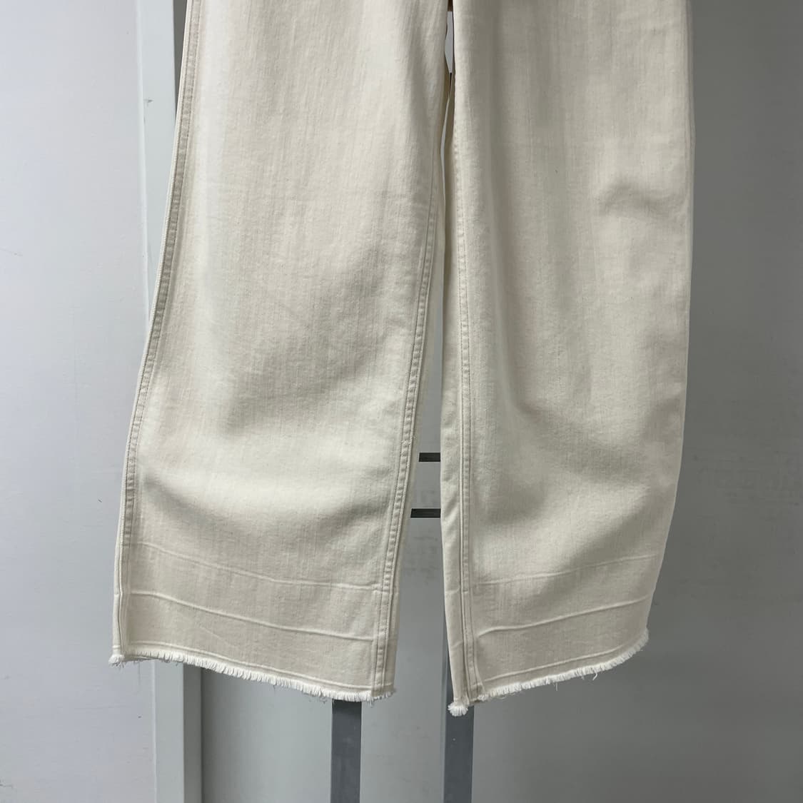 클로즈드 아이보리 데님 팬츠 25(W) 상품이미지3