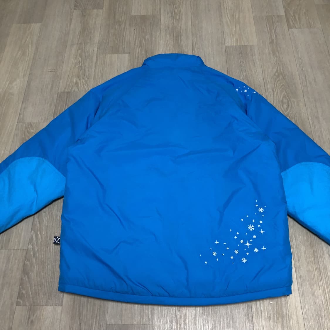 (S) 예스아이씨 YESEYESEE 프리마로프트 써멀 오버 점퍼 싸이언  상품이미지3