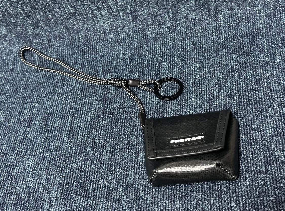 새제품 Freitag 프라이탁 미니 키링 판매(에어팟파우치) 상품이미지8