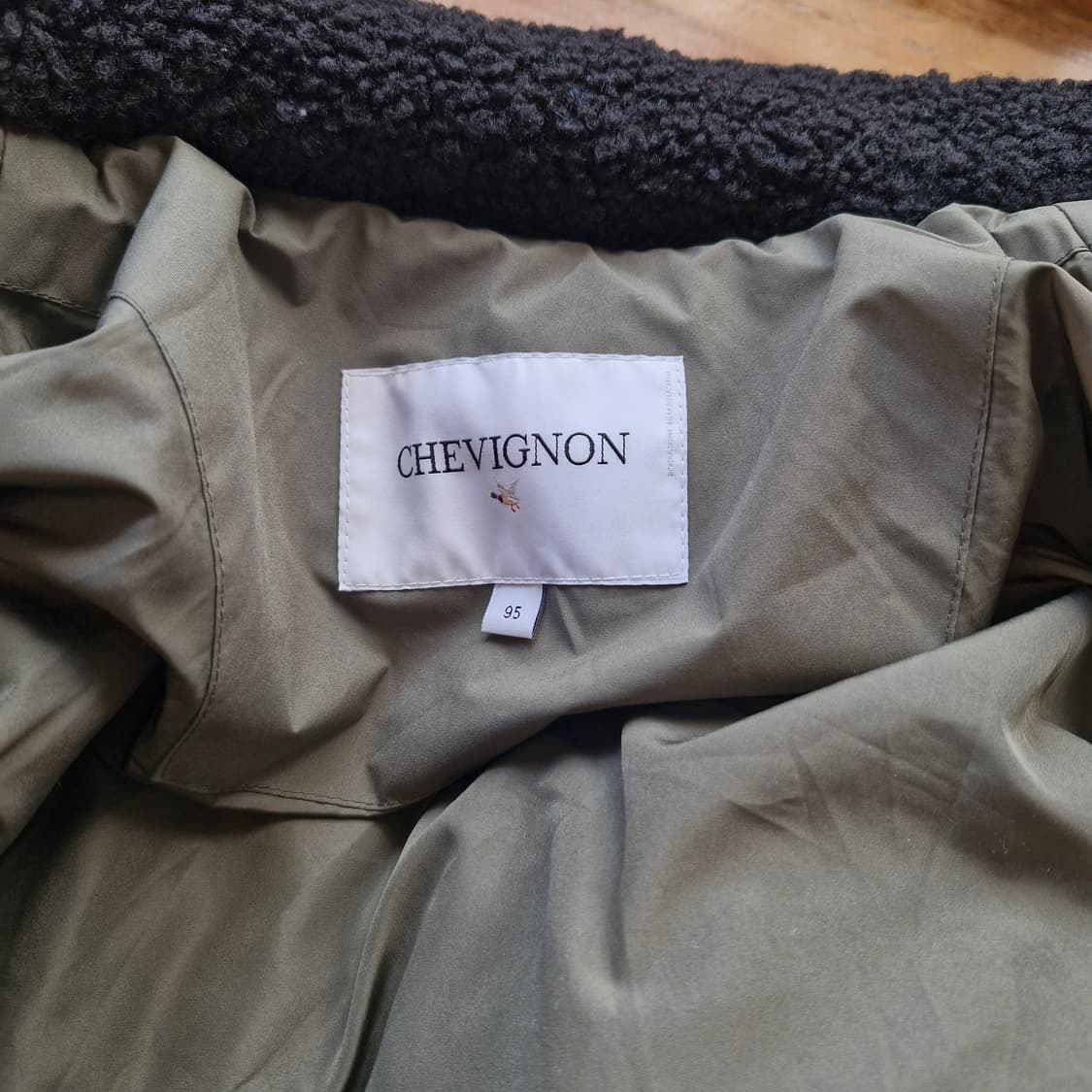 무스탕 패딩 95~100 상태엄청좋음 상품이미지4