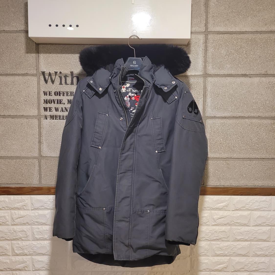 무스너클 스틸링 블랙퍼 패딩 M 상품이미지1