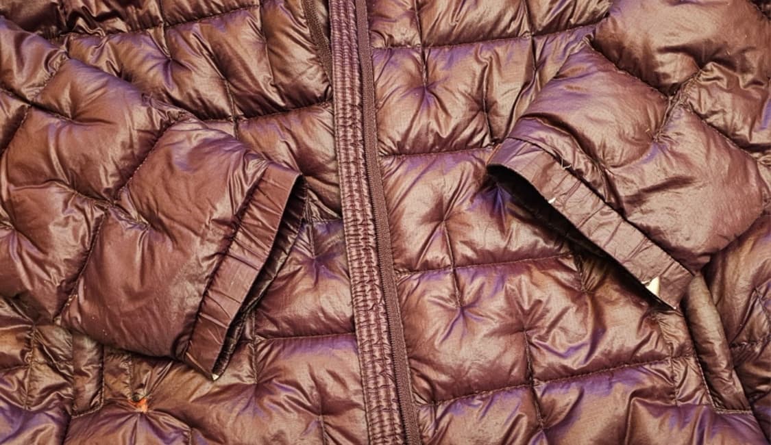 몽벨 경량패딩 팝니다. 상품이미지4