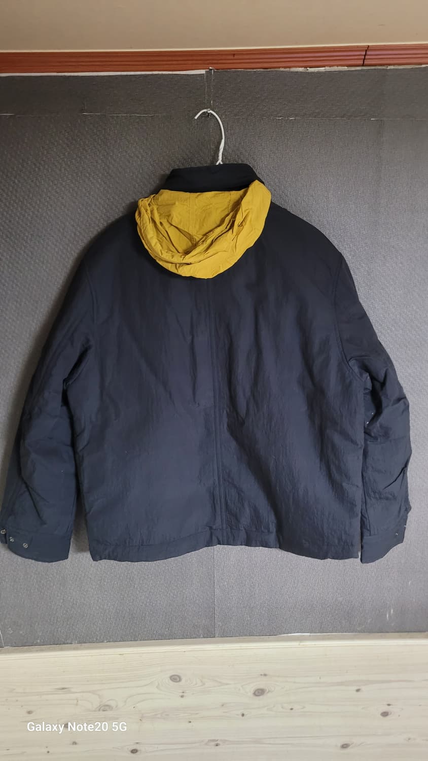 이스트로그 패딩 상품이미지2