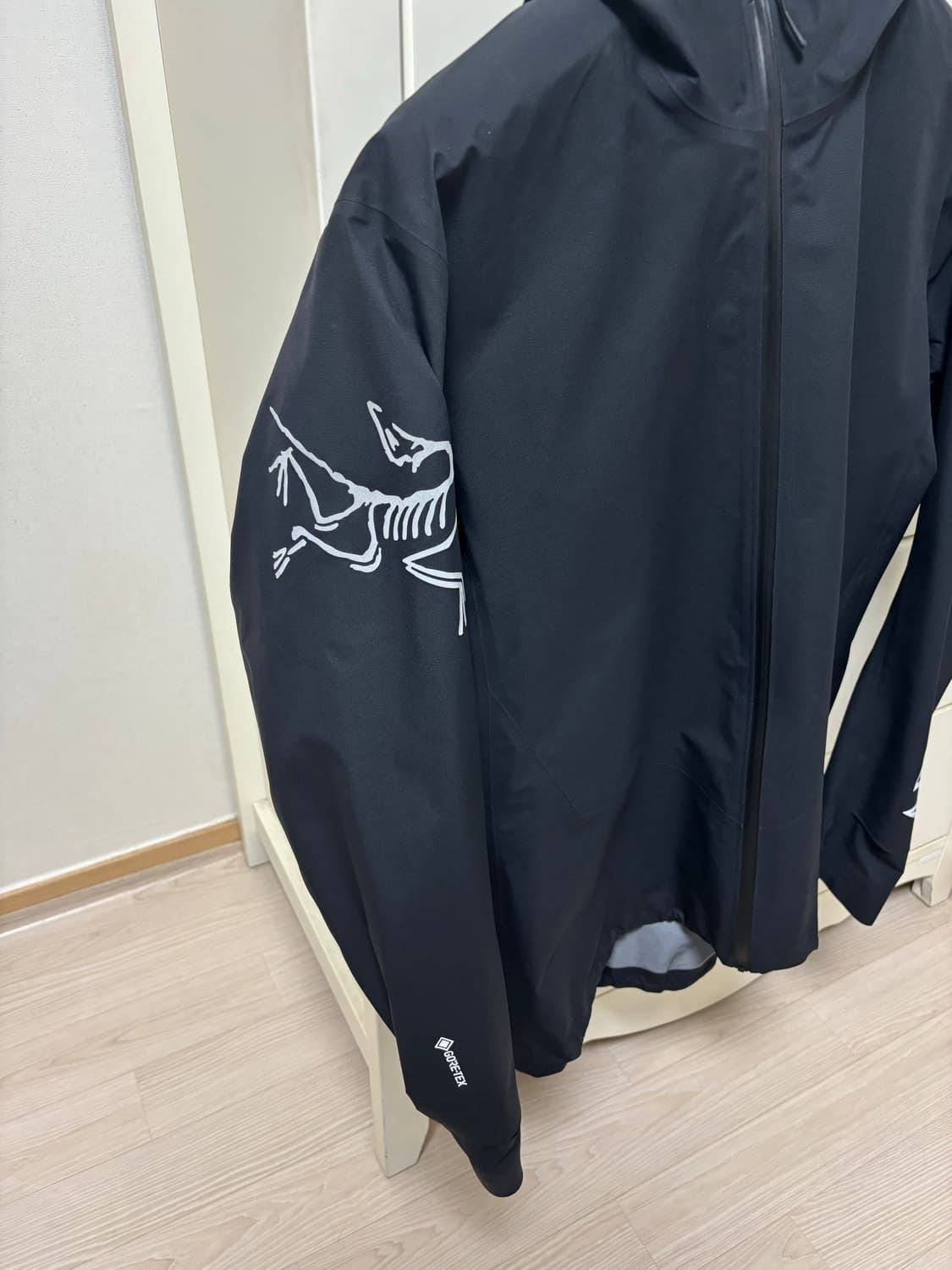 아크테릭스 노반자켓 M사이즈 판매합니다! 상품이미지3