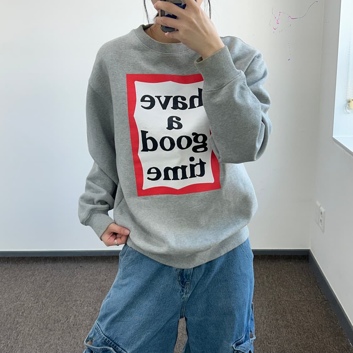 Have a good time 해브어굿타임 레드로고 그레이 맨투맨 상품이미지1