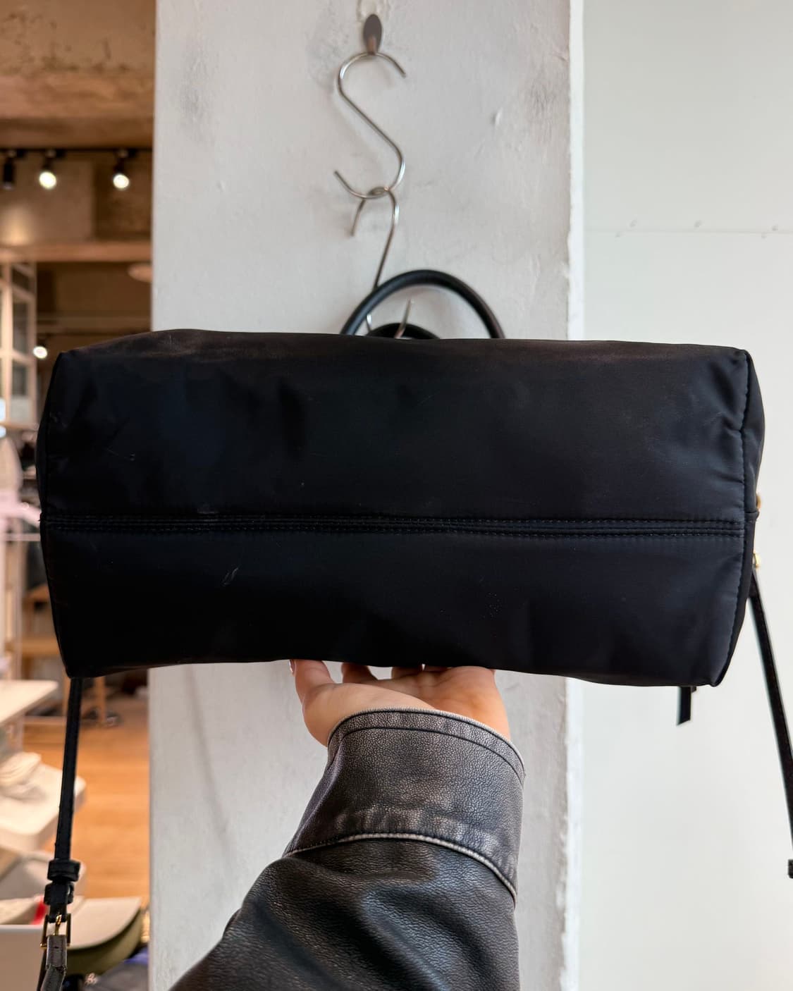 프라다 블랙 테수토 포코노 나일론 2WAY 토트백 상품이미지7