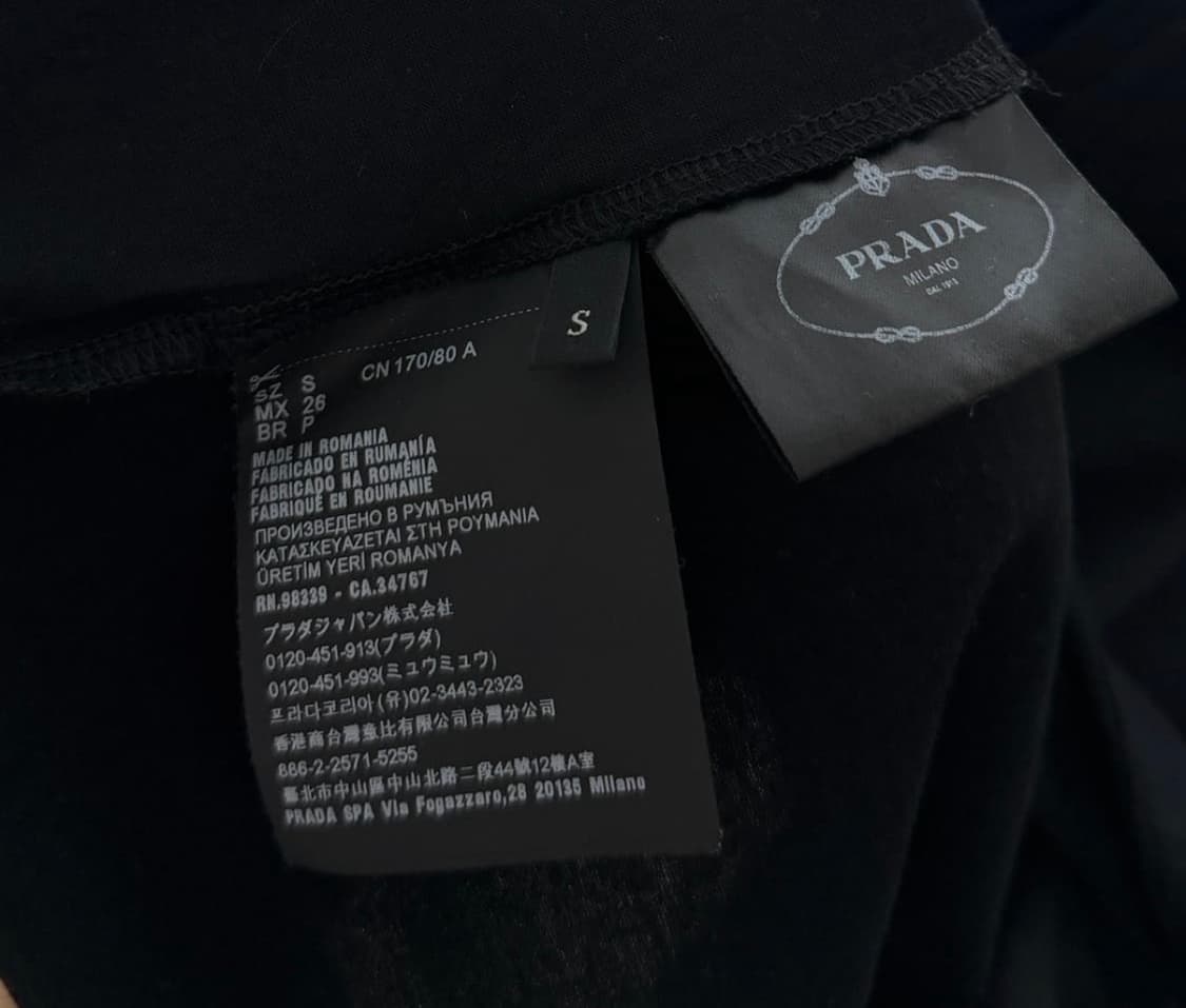 프라다 삼각패치 티셔츠 상품이미지4