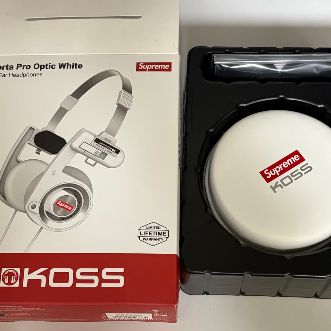 슈프림 supreme koss 코스 포타프로 헤드폰 화이트 상품이미지2
