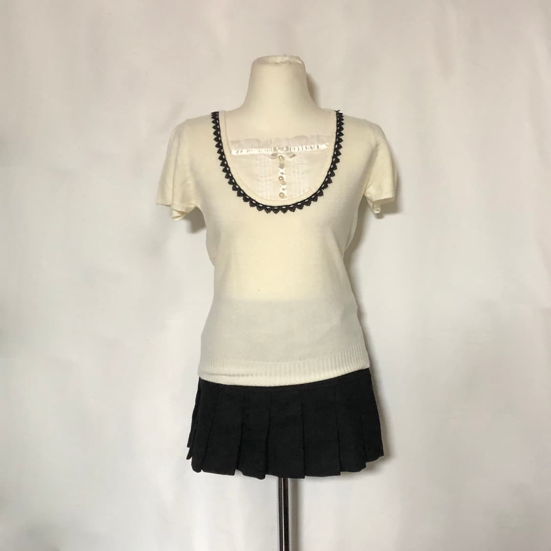 리본 로걀 니트 반팔 가디건 세트 화이트 상품이미지5