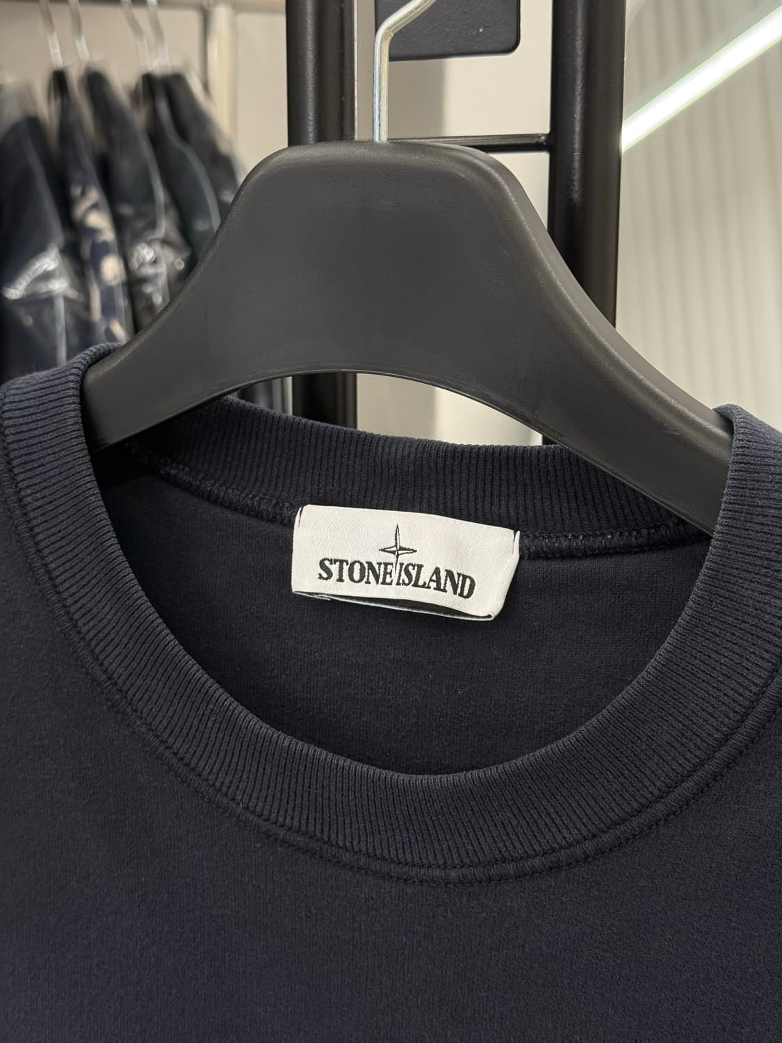 [M] 스톤아일랜드 와펜 맨투맨 상품이미지4