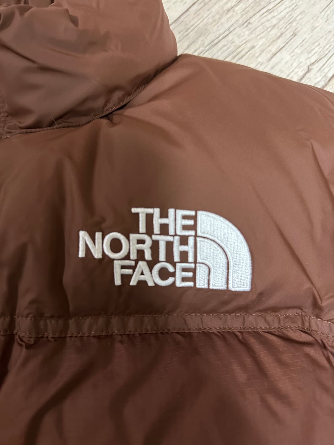 노스페이스 눕시 700 다크오크 해외판 xs 맨즈 상품이미지3