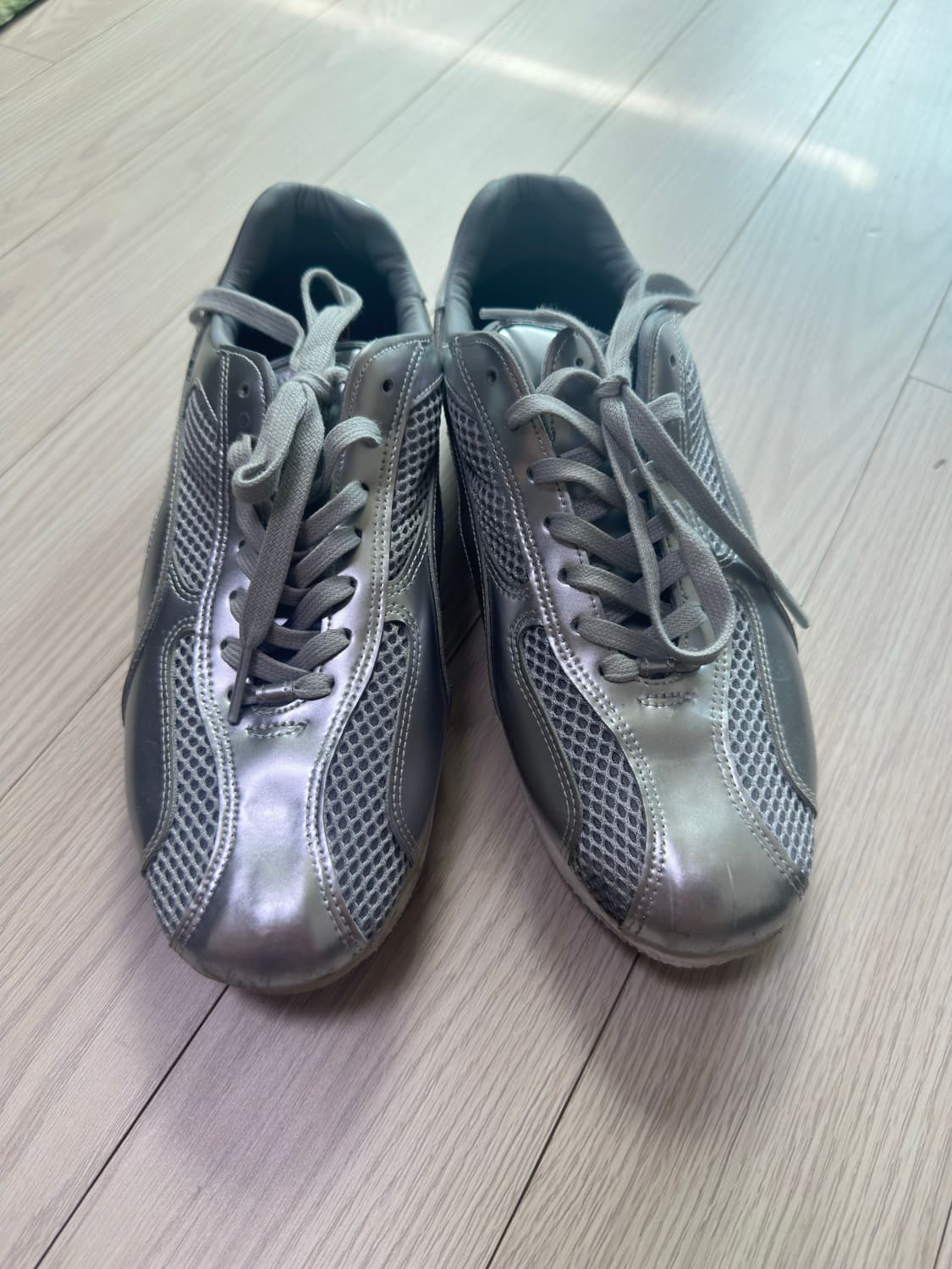 야세 스파이더 레더 스니커즈 실버 235 상품이미지1