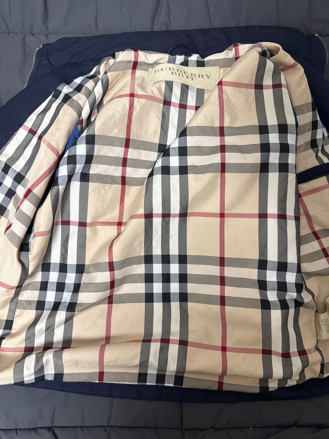 버버리 자켓 M사이즈 판매합니다 상품이미지2