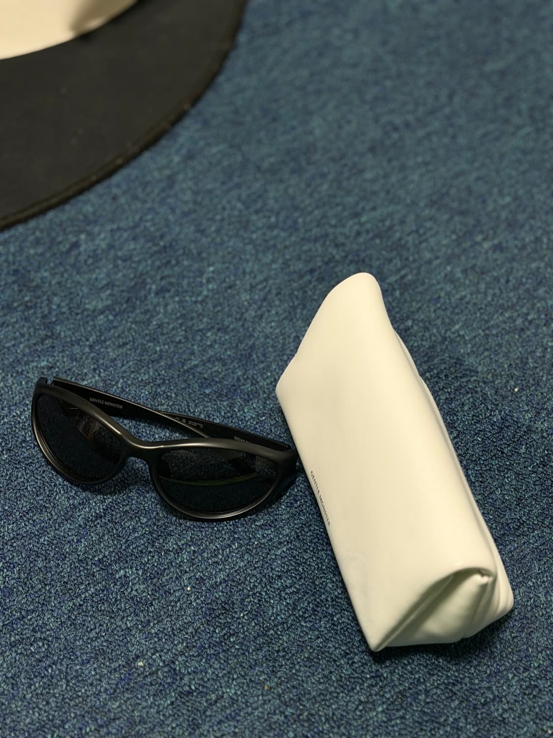 젠틀몬스터 슈가버프 블랙 상품이미지3