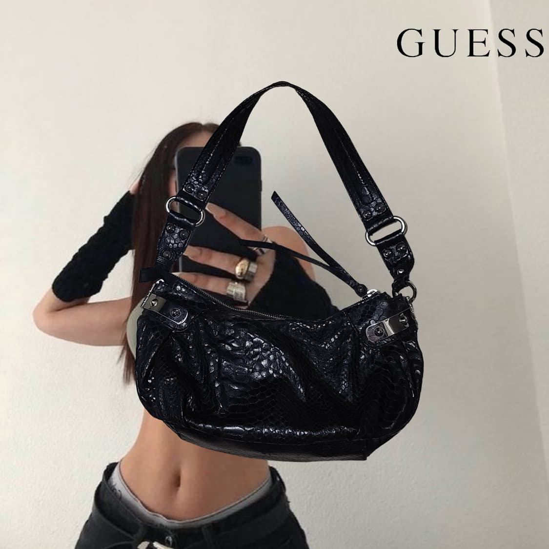 Vintage GUESS y2k Black phyton 상품이미지2