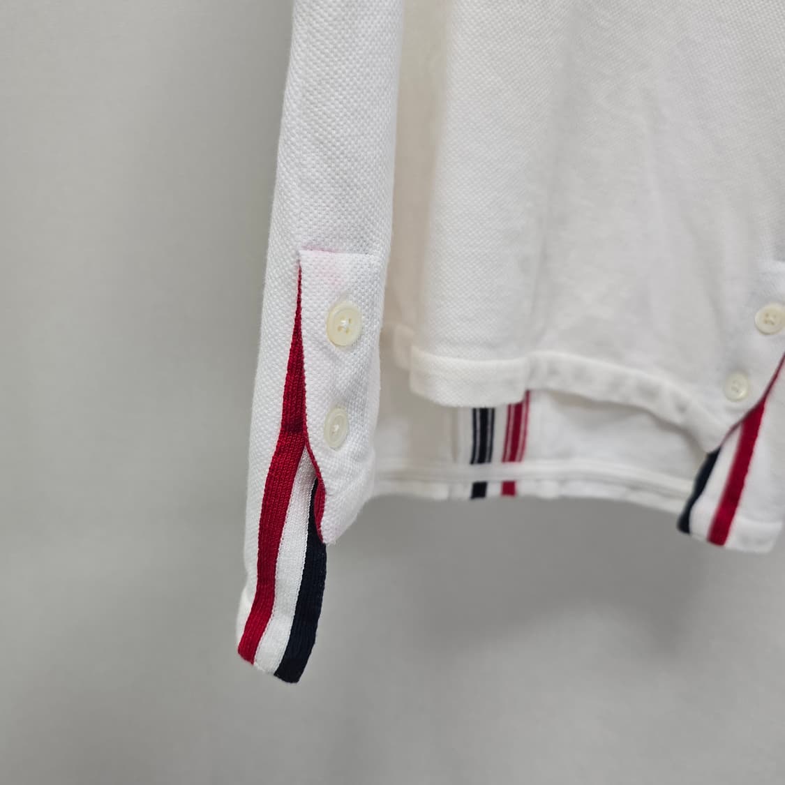 톰브라운 백삼선 여성 반팔 티셔츠 36사이즈 판매 상품이미지3