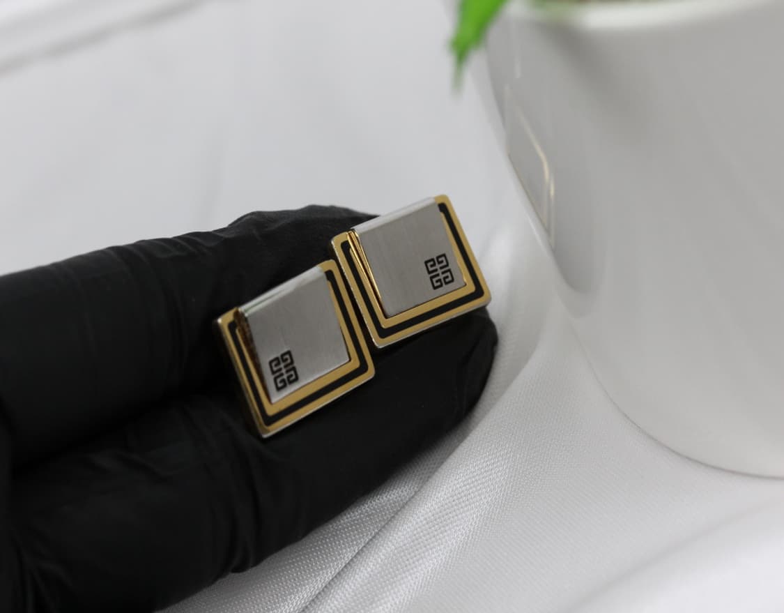 지방시 B+등급 남자 명품 커프스 상품이미지6