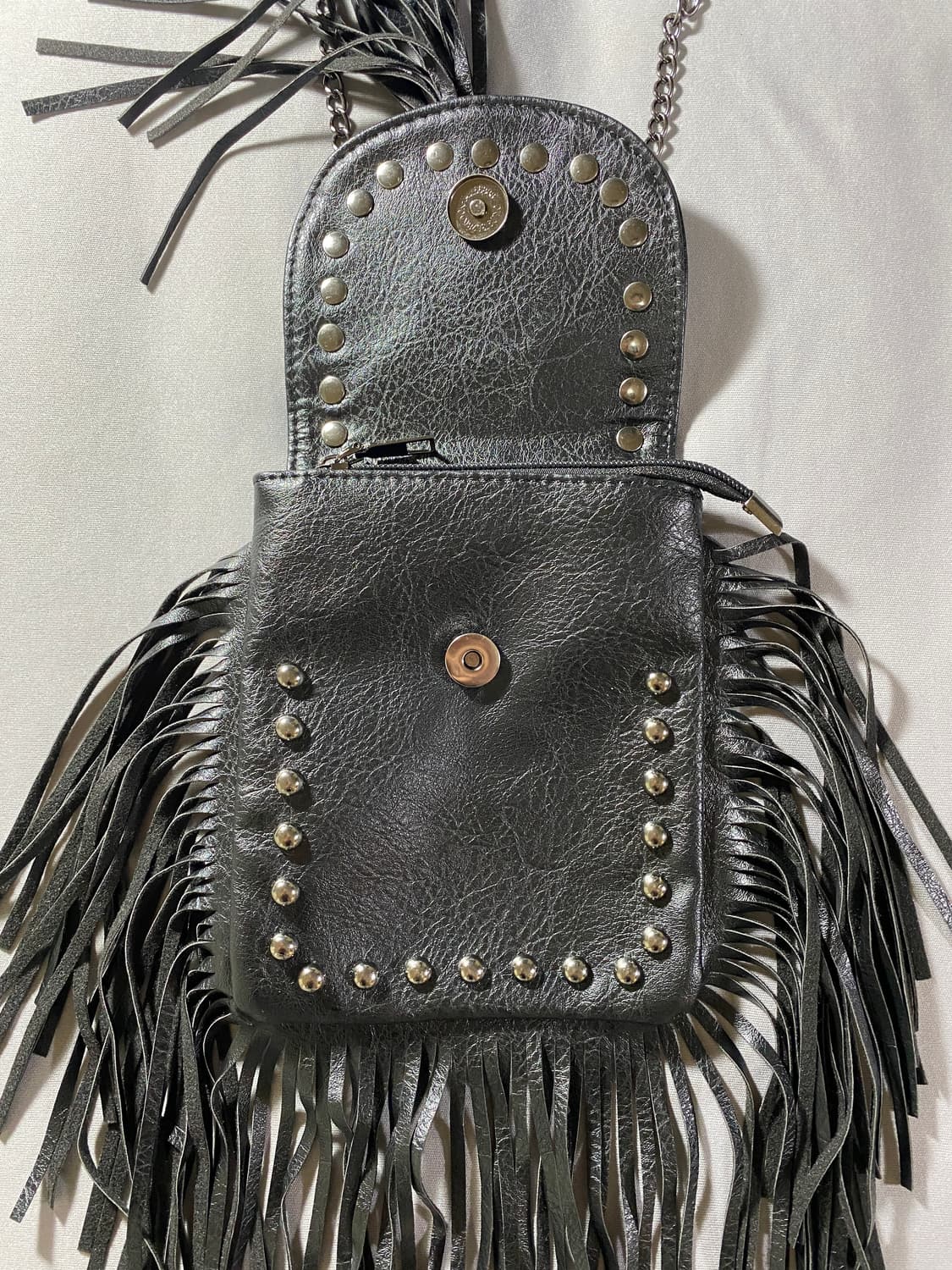 Faux leather 프린지 크로스백 상품이미지3