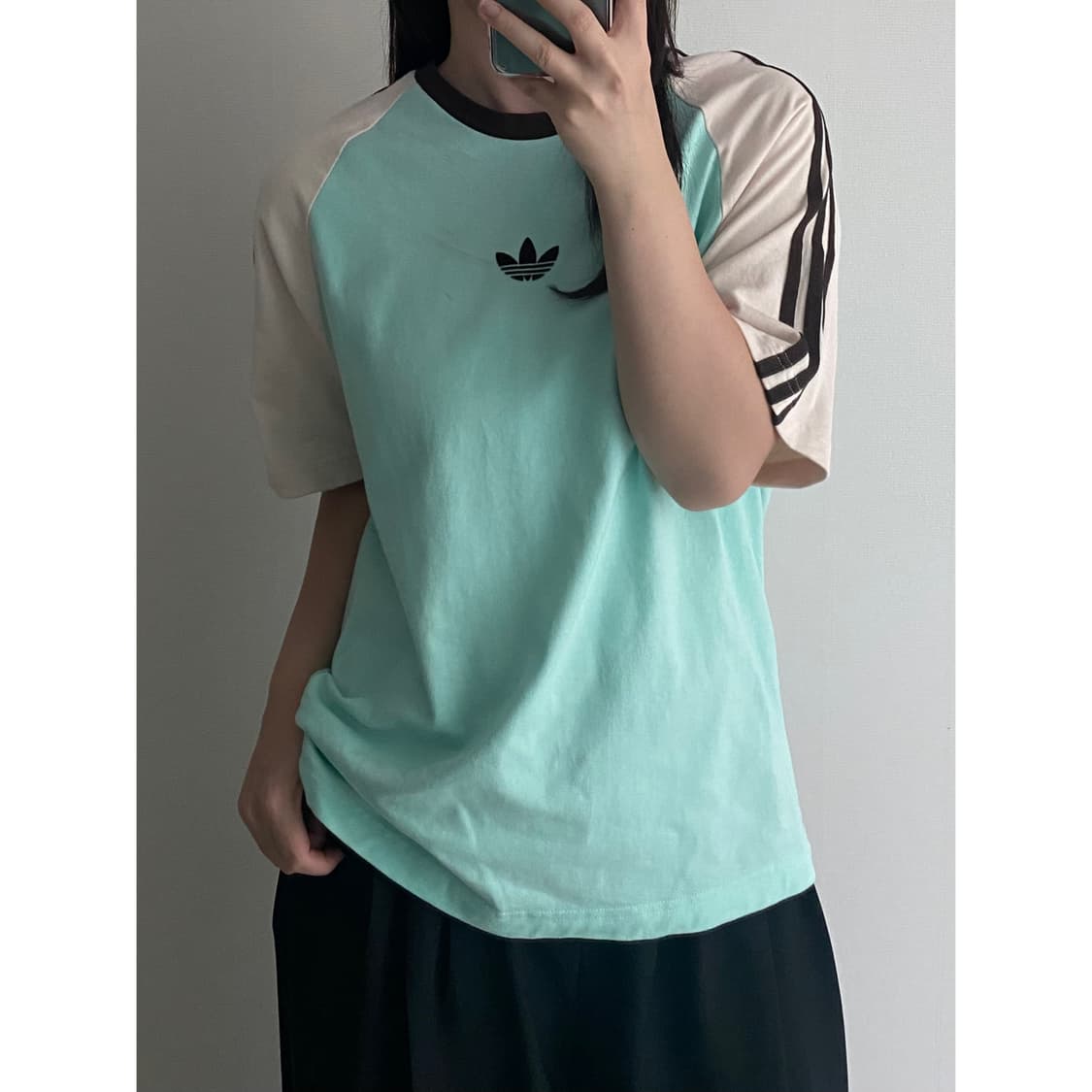 아디다스 웨일즈보너 반팔티 상품이미지1