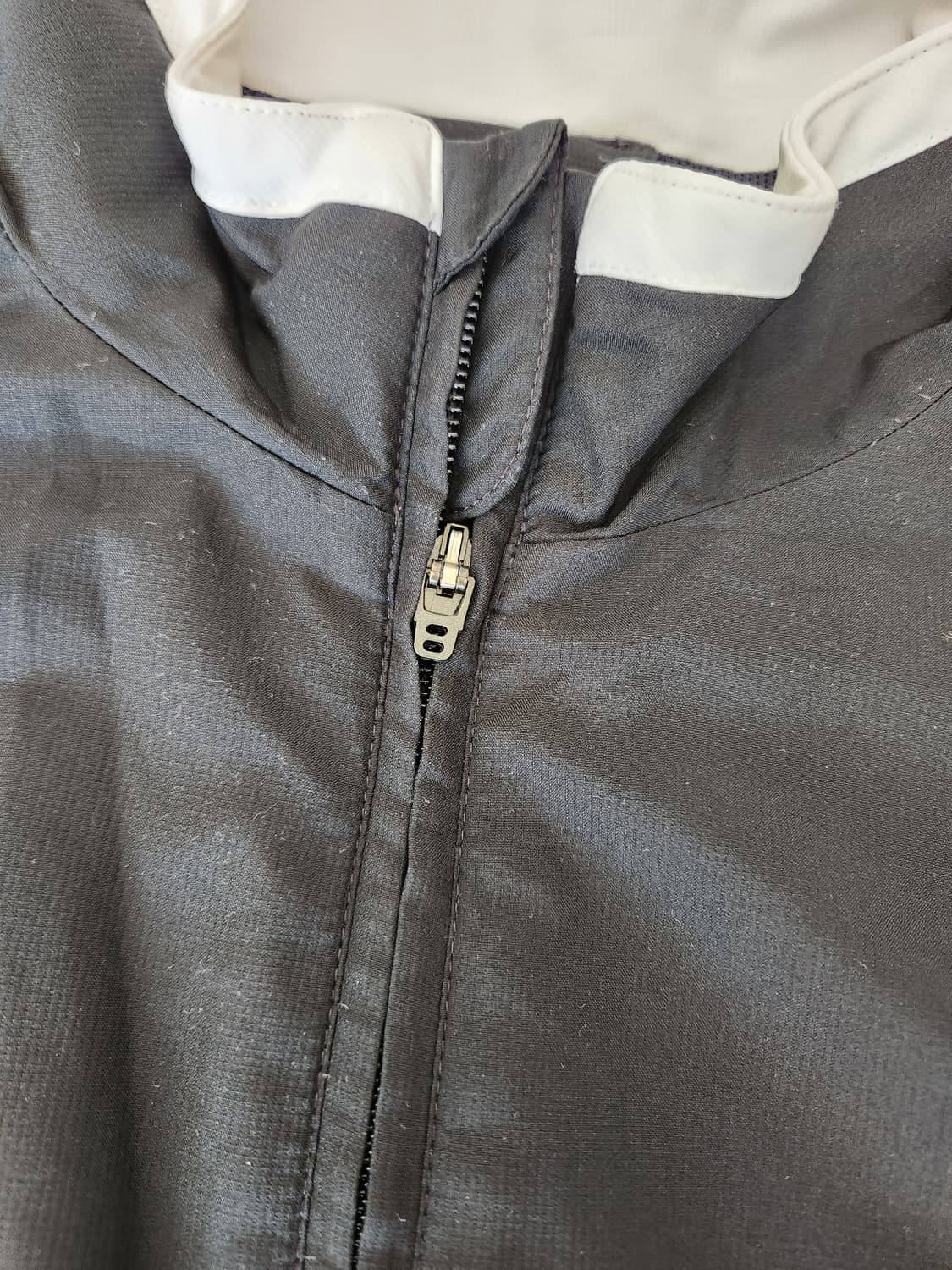 나이키 우븐 바람막이 자켓 사이즈xl

자크에 고무떨어짐과 소매 고무늘어 상품이미지4