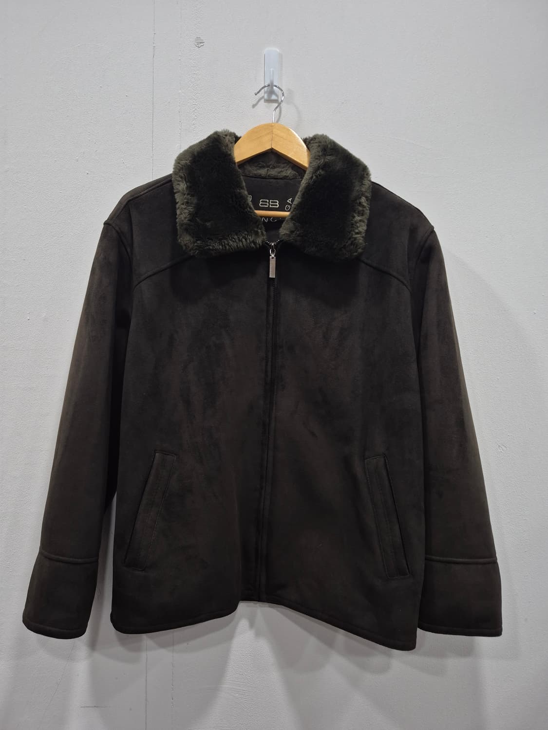 발렌시아가 에코 무스탕 남성 95사이즈 상품이미지1