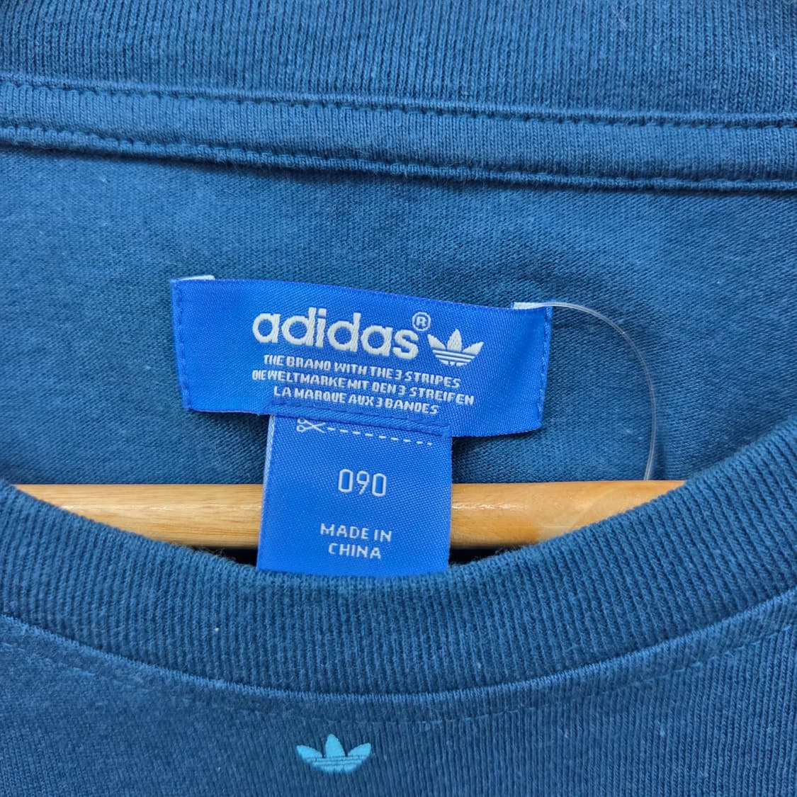 아디다스 네이비 패턴 반팔 티셔츠 남성S 상품이미지3