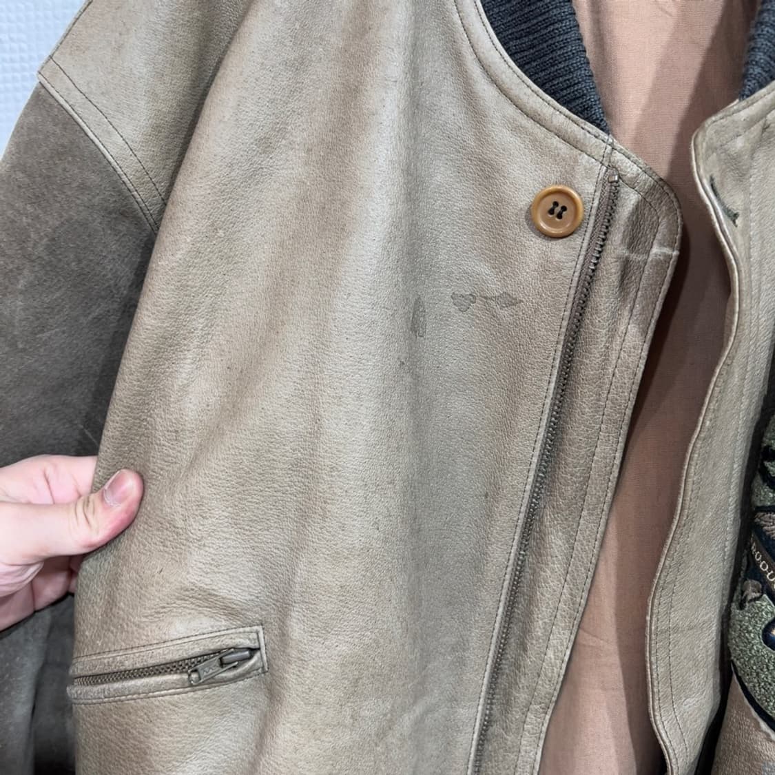 콘센트 리얼레더 바시티 자켓 상품이미지9