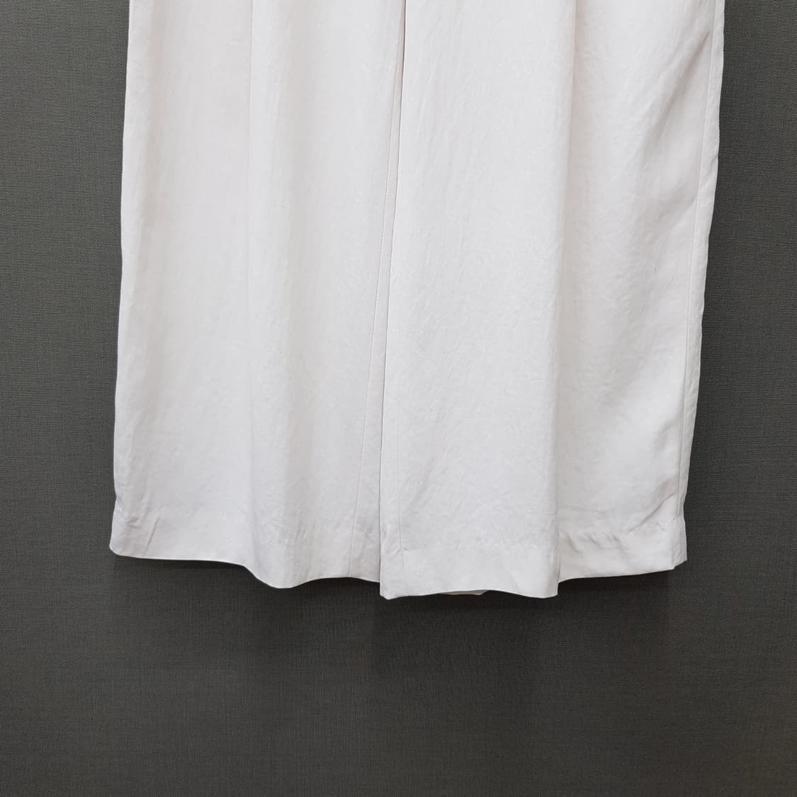 구호 KUHO 2024 턱 와이드 팬츠 64-94사이즈 상품이미지4