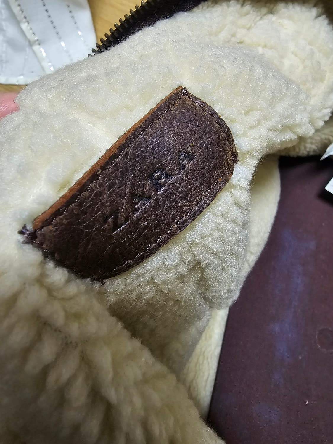 새상품 자라 한정판 무스탕 가방 상품이미지8