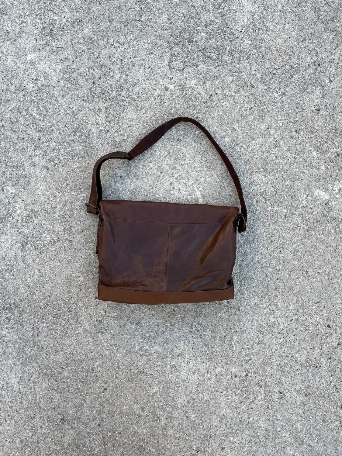 Takeo Kikuchi 레더 브라운 크로스백 상품이미지4