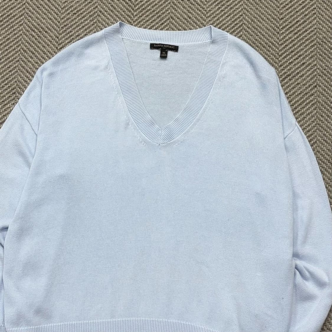 바나나리퍼블릭 브이넥 니트 v1951 상품이미지3