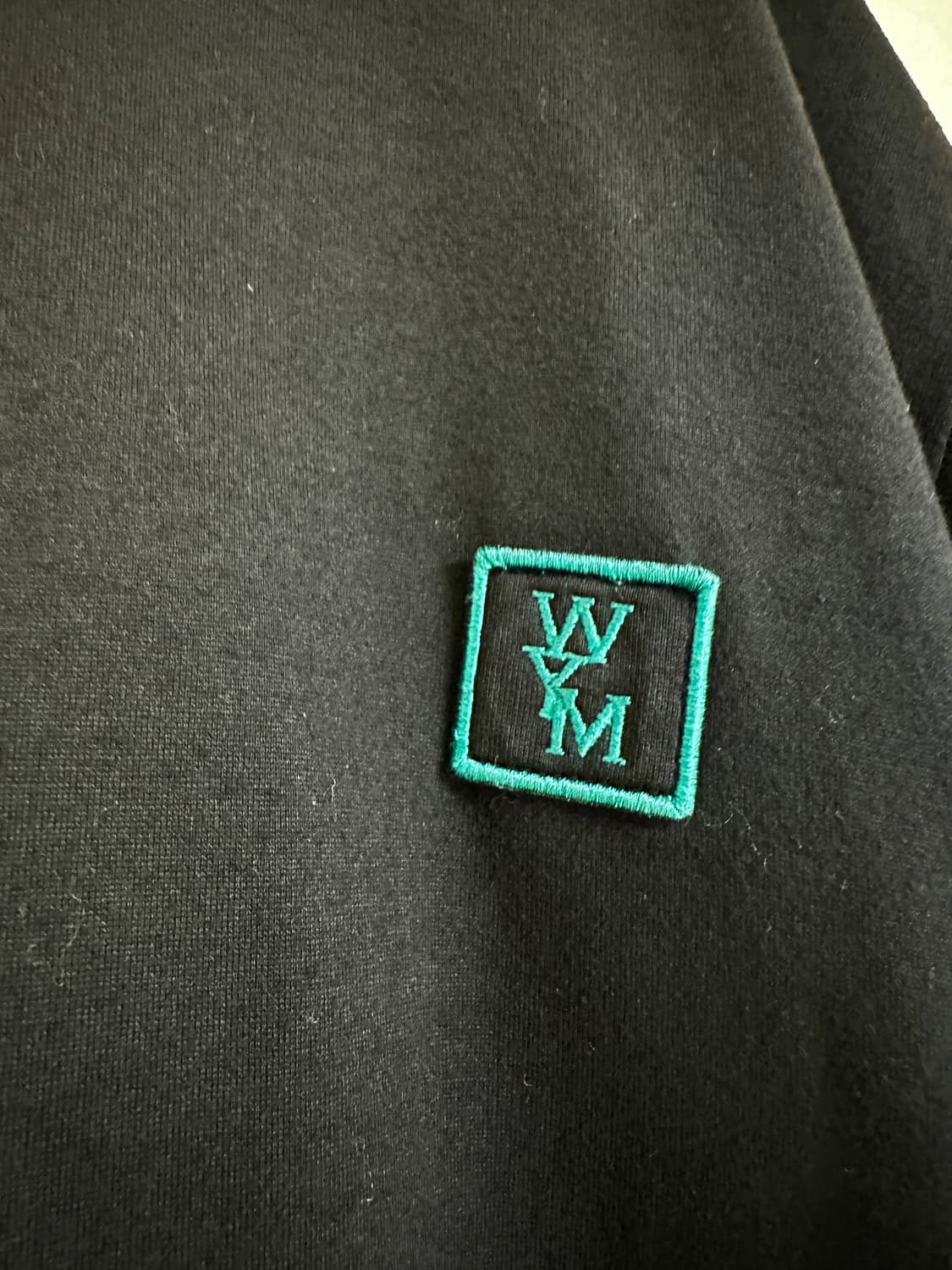 (52) 우영미 터콰이즈 백로고 티셔츠 네이비 - 22FW 상품이미지6