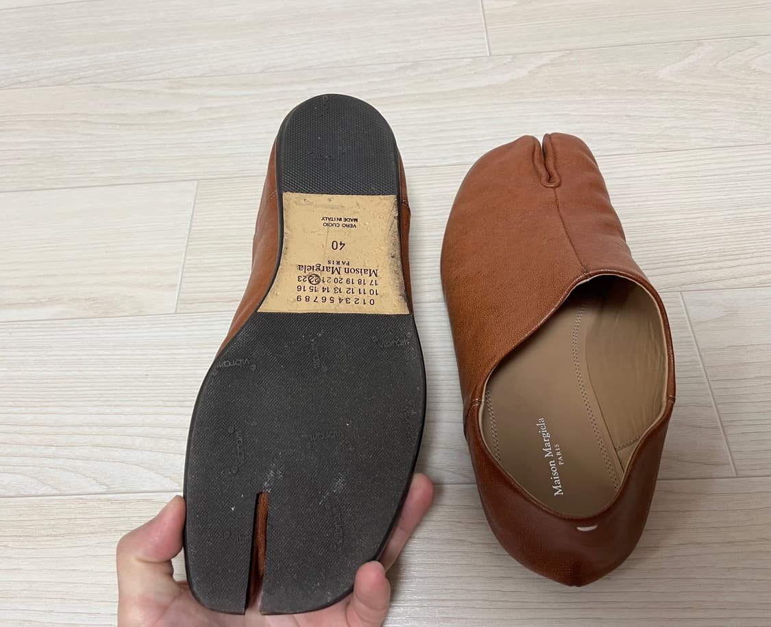 [메종마르지엘라] 타비 슬립온 로퍼 [브라운]_ 40size 상품이미지3