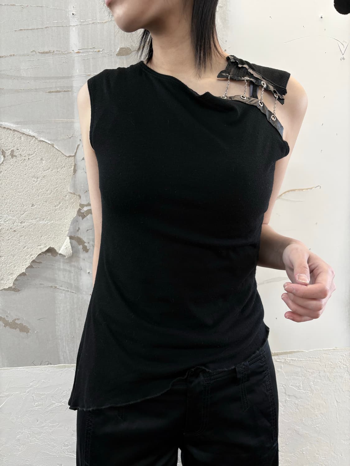 chain sleeveless 상품이미지1