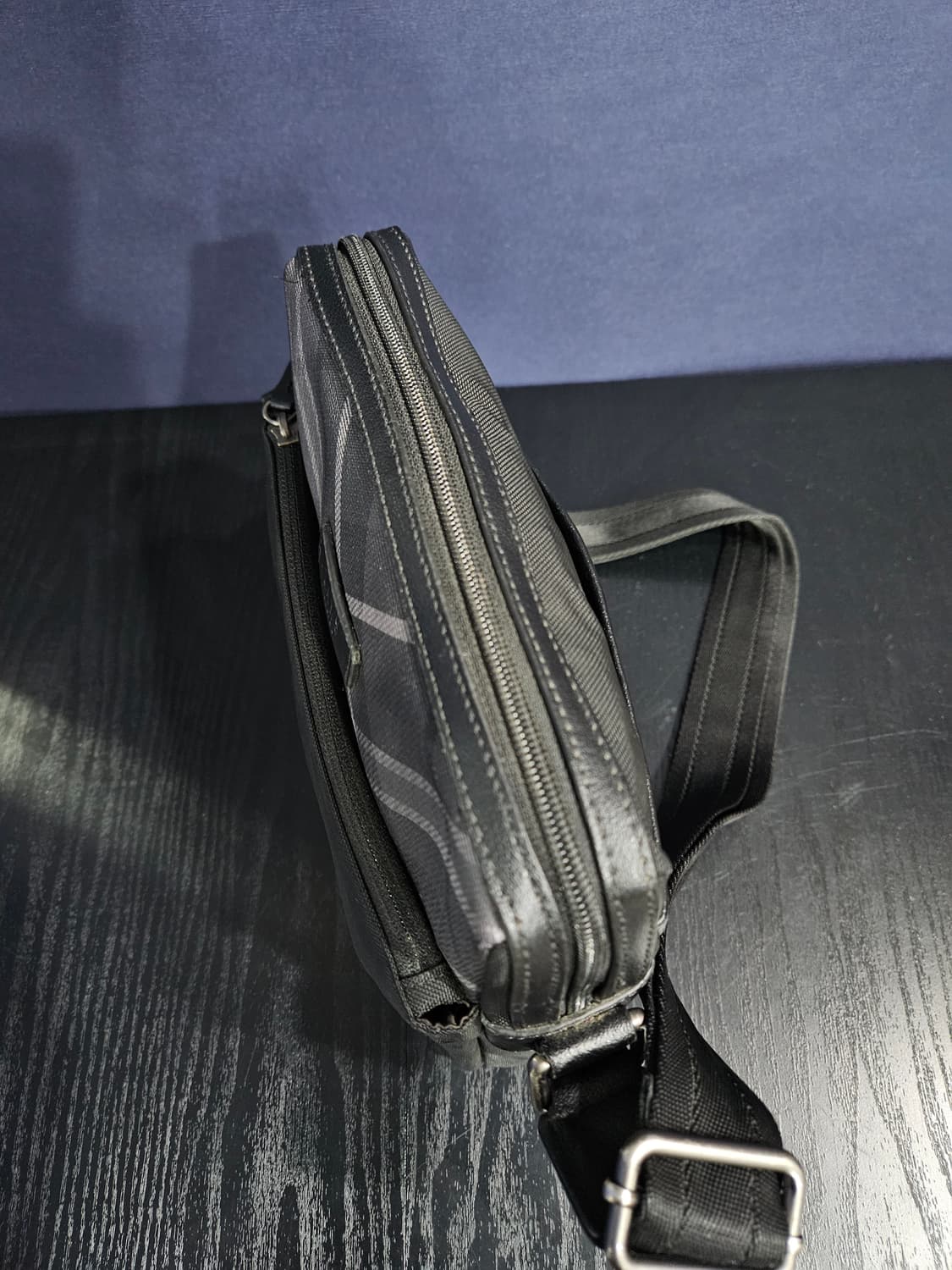 닥스 블랙 남성 크로스백  상품이미지6