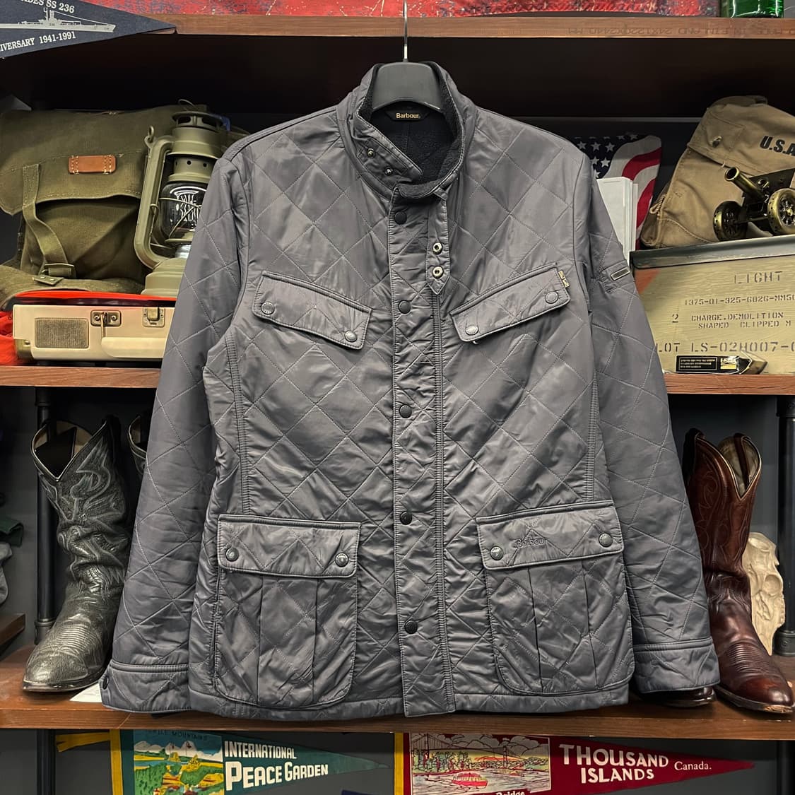 바버 넥 버클 인터네셔널 모터사이클 퀼팅 자켓 뷰포트 상품이미지1