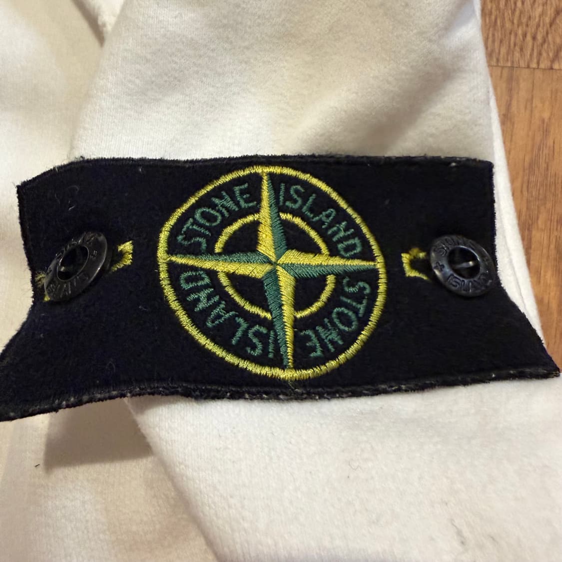 STONE ISland 화이트 와펜 후드집업 상품이미지6