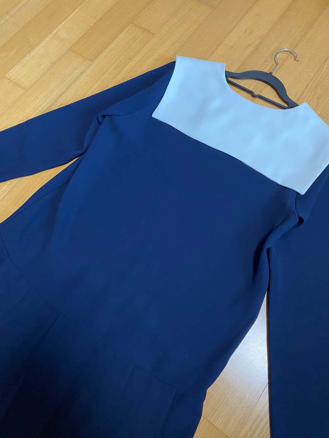 [브렌다브렌든] 카라 원피스 네이비 상품이미지3