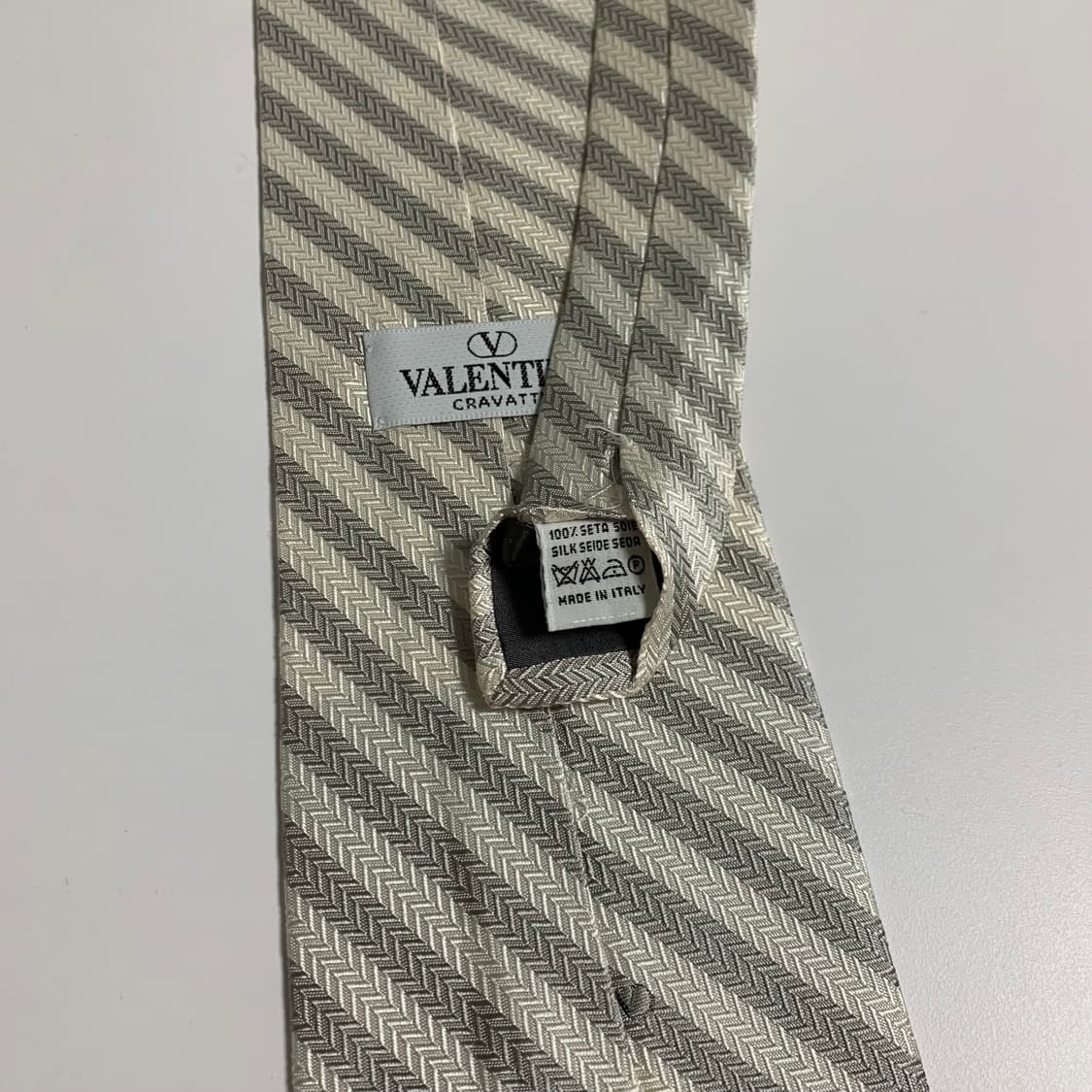 발렌티노 명품넥타이 스트라이프 화이트컬러 100실크 A+등급 상품이미지10