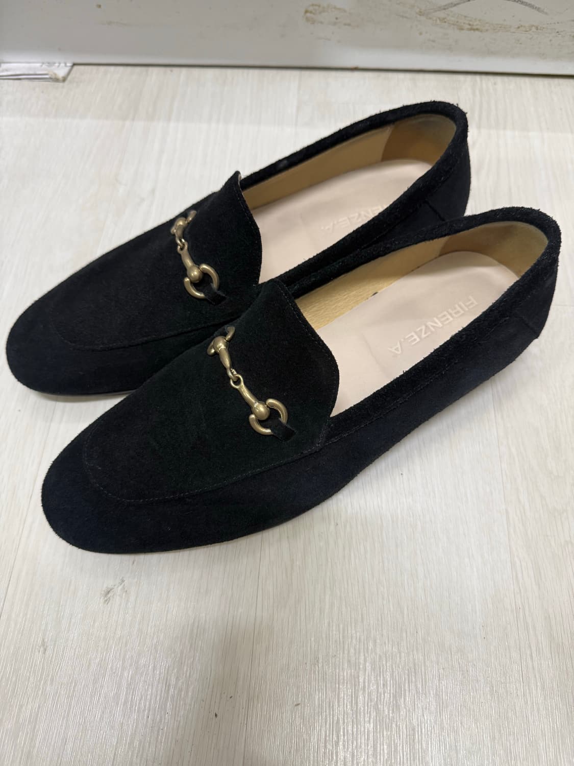 피렌체아뜨리에 스웨이드 로퍼 270 팝니다 상품이미지1