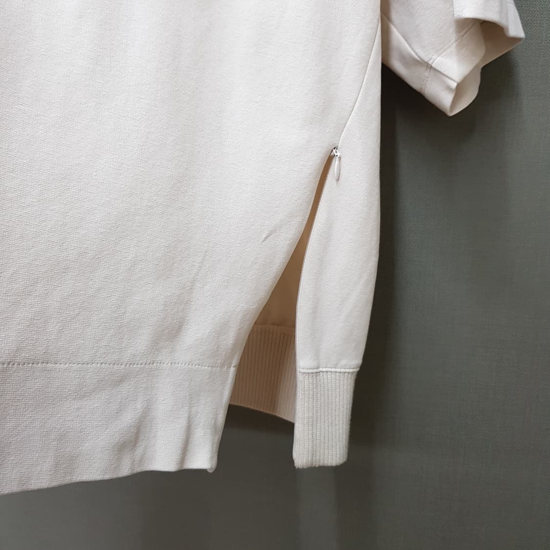 한섬 시스템옴므 2022 포켓 디테일 반팔 티셔츠 100사이즈 상품이미지4