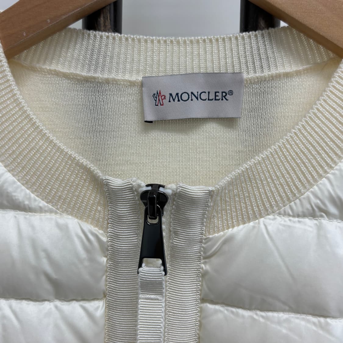 [XS]몽클레어 니트패딩 상품이미지3