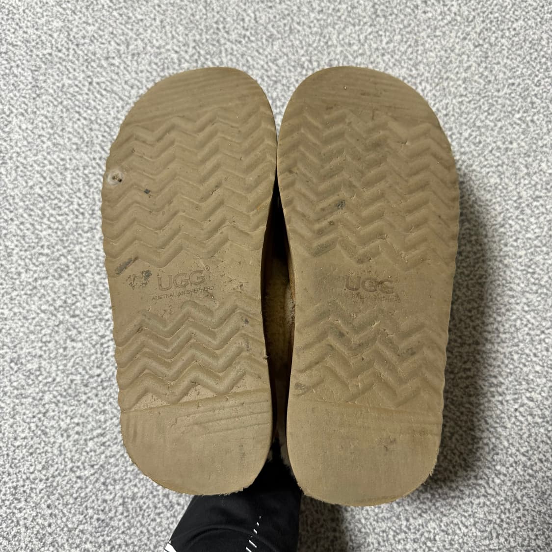 UGG 어그 슬리퍼 235 상품이미지5