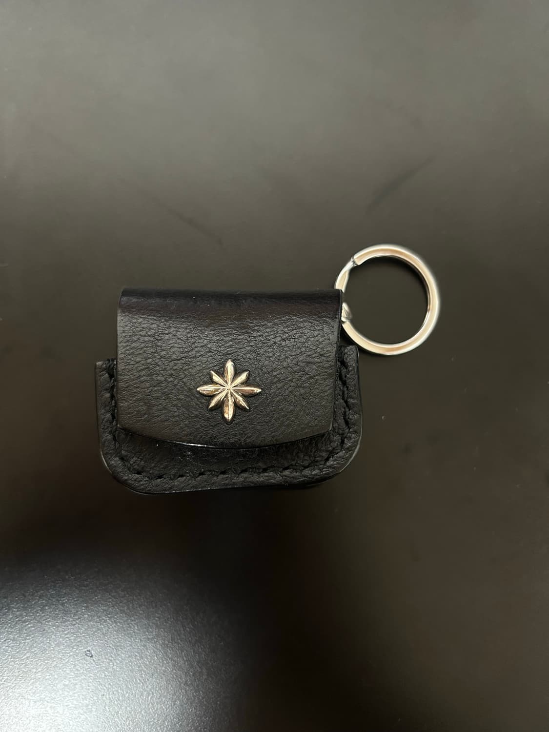 렌도 에어팟 프로2 가죽,실버 콘쵸 케이스 상품이미지1