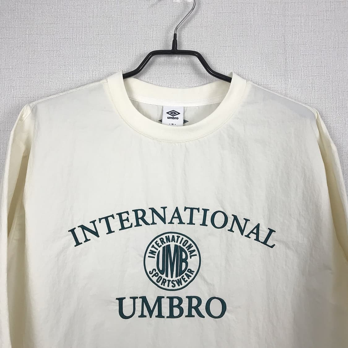 엄브로 Umbro 아치레터링 피스테 긴팔 S (90) 상품이미지4
