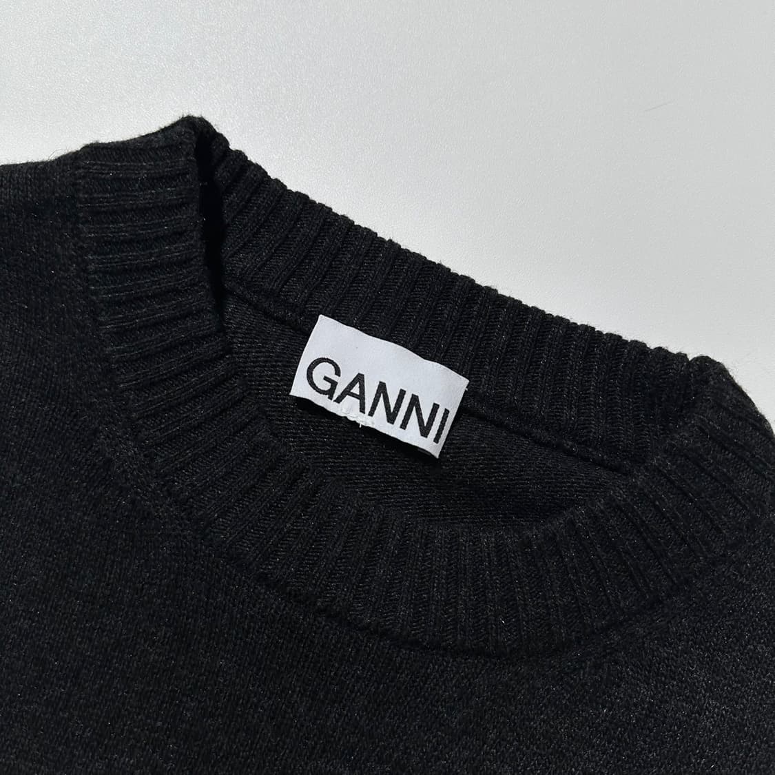 가니 퍼피 로고 크루넥 니트 스웨터 상품이미지5