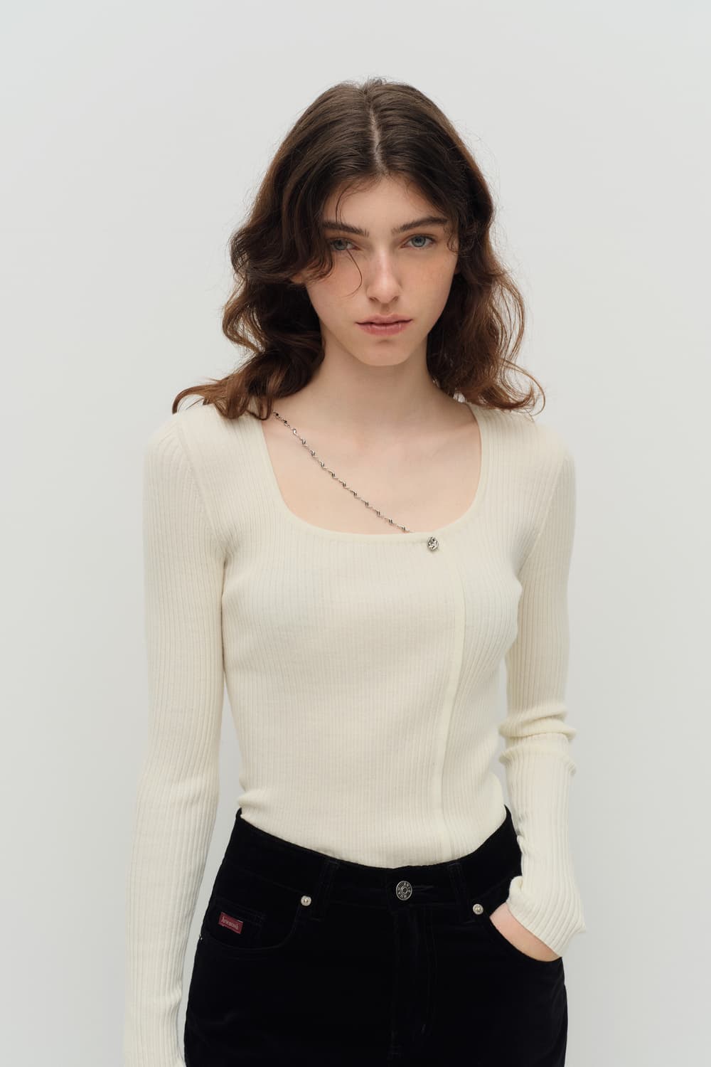 (급처) 강민경 아비에무아 니트 (캐시미어 웨이브 체인 립드 니티드 탑) 상품이미지2