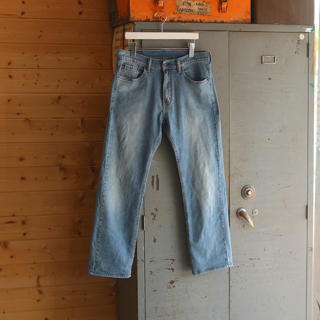 (착용컷) 리바이스 505 (남성용 30-31) 상품이미지3