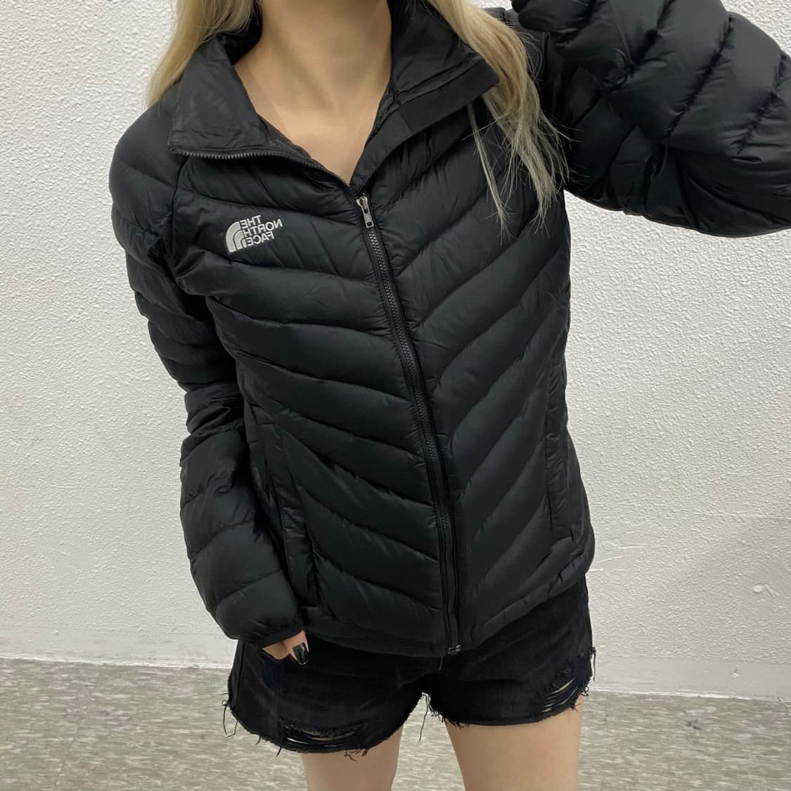 노스페이스 고프코어맛 블랙 경량 패딩 S 상품이미지1